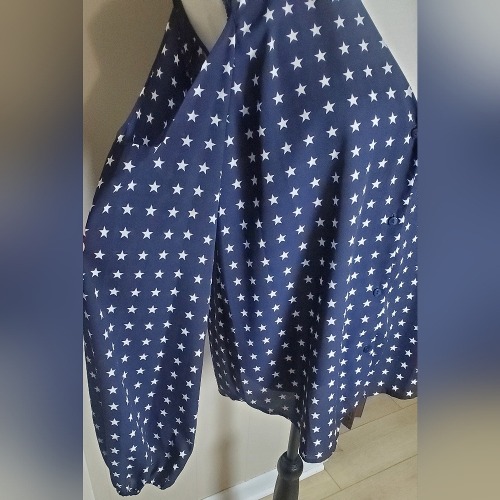Lumiere‎ Blue/White Patriotic Stars Cold Shoulder Long Sleeve Blouse Size Large - Picture 5 of 12